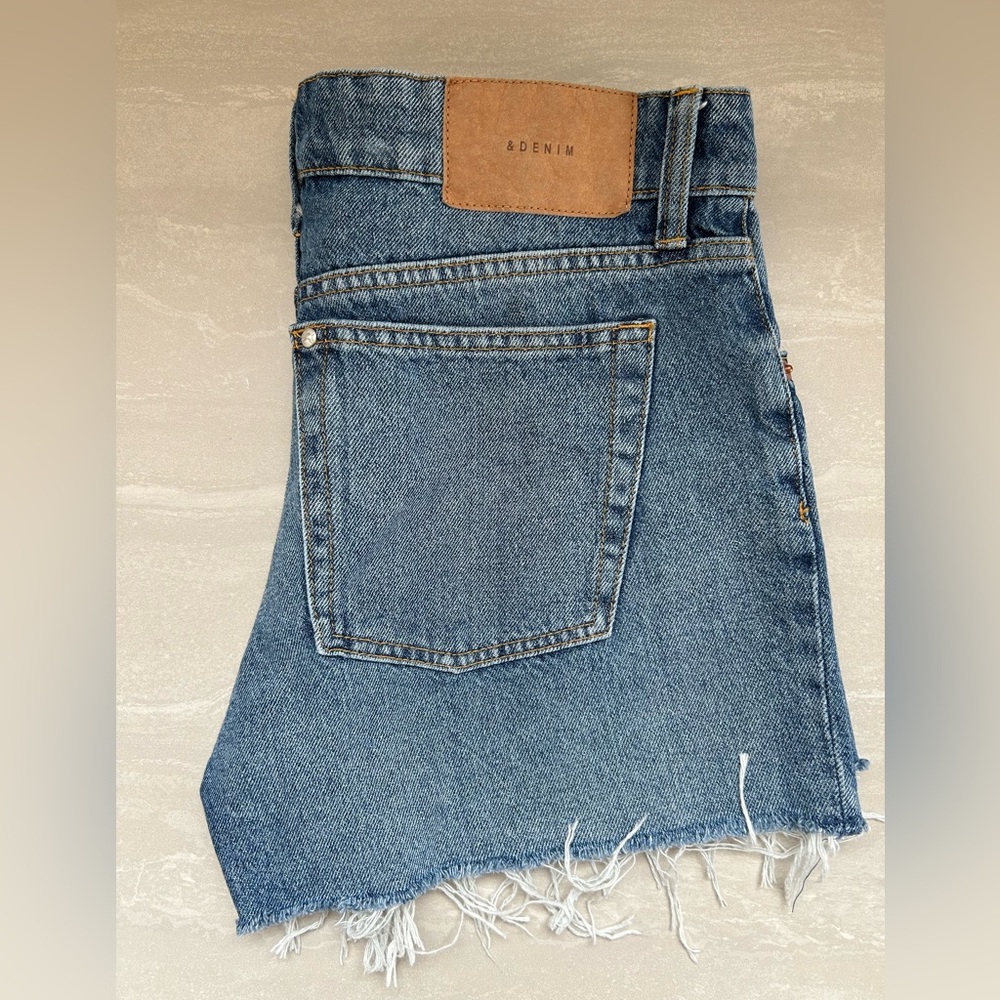 H&M Blue Jean Shorts 90’S BoyFriend with Frayed Hem 35%Cotton - Picture 6 of 14